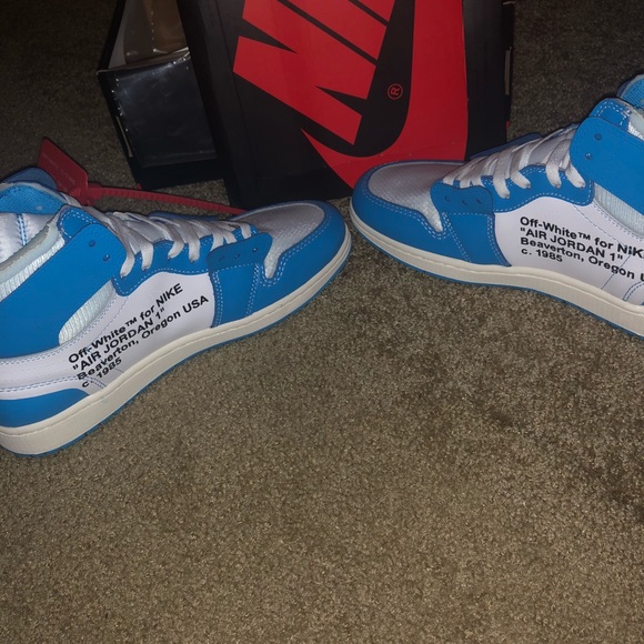 Off white Jordan 1 university blue - Picture 6 of 8